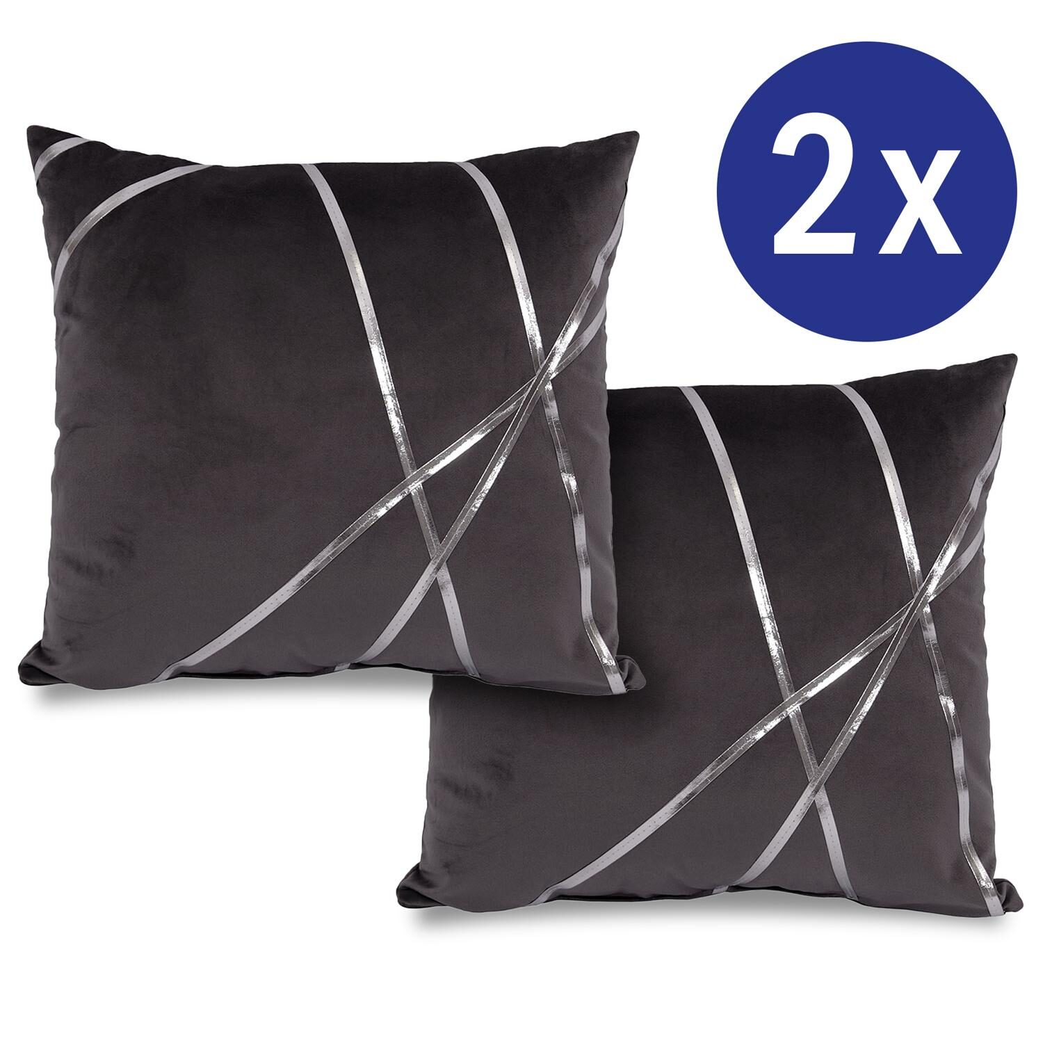 Lot de deux coussins décoratifs noir velours 45 x 45 cm Lot de deux coussins décoratifs noir velours 45 x 45 cm