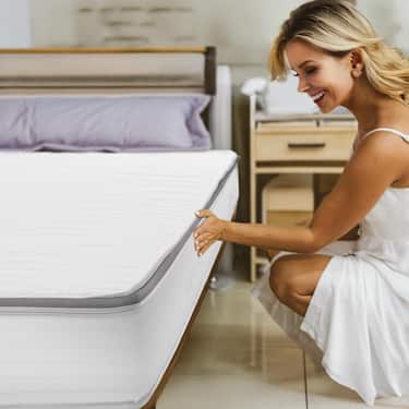 Matelas ergonomique à ressorts ensachés 7 zones Sleezzz Diamond T1000 180 x 200 cm, hauteur 23 cm, degré de fermeté H2/H3, 1 000 ressorts/2 m² + 2 parures de lit en microfibre CloudComfort Basic 135 x 200 cm + 80 x 80 cm