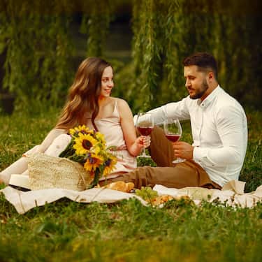 Set de voyage comprenant : 2 x genouillères et traversins visco 40 x 15 cm + 2 x couvertures douillettes Sleezzz® Smart 150 x 200 cm