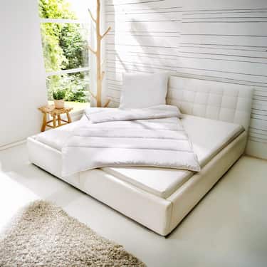 4 x 155 x 220 cm couette microfibre toute l'année, poids de remplissage : env. 900 g, extra légère