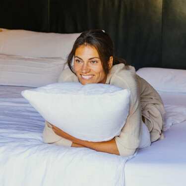 2 x CloudComfort Basic oreillers en microfibre 80 x 80 cm 2 x CloudComfort Basic oreillers en microfibre 80 x 80 cm